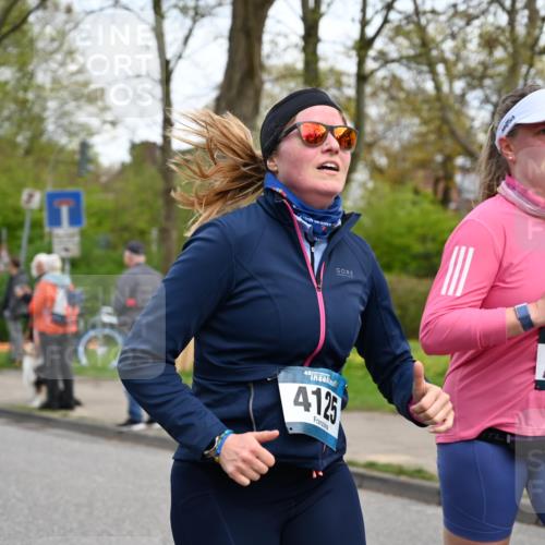 12.04.2026 - 45. Internationalen Wilhelmsburger Insellauf J. Mangold http://msf.ph/oto/9511859 12.04.2026 13:04:18 Ziel 5193, 2307, 5257, 4647, 5565, 4600, 5474, 4653, 5420, 5599, 5620, 4951, 4115, 4351, 4125, 5248, 5064, 5064, 4048, 5423, 5066, 5458, 5728, 5724, 2798, 5088, 5864, 3964, 2891, 4314, 5096, 5808, 5477, 3068, 5144, 5002 meine-sportfotos.de