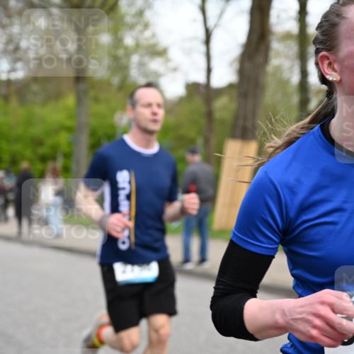 12.04.2026 - 45. Internationalen Wilhelmsburger Insellauf J. Mangold http://msf.ph/oto/9511873 12.04.2026 13:04:27 Ziel 4600, 5474, 4653, 5420, 5599, 5620, 4951, 4115, 4351, 4125, 5248, 5064, 4048, 5423, 5066, 5458, 5728, 5724, 2798, 5088, 5864, 3964, 2891, 4314, 5096, 5808, 5477, 3068, 5144, 5144, 5002, 5427, 4610, 5128, 5098, 5235, 5234, 5504, 2139, 3001, 2443 meine-sportfotos.de