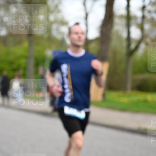 12.04.2026 - 45. Internationalen Wilhelmsburger Insellauf J. Mangold http://msf.ph/oto/9511875 12.04.2026 13:04:27 Ziel 4600, 5474, 4653, 5420, 5599, 5620, 4951, 4115, 4351, 4125, 5248, 5064, 4048, 5423, 5066, 5458, 5728, 5724, 2798, 5088, 5864, 3964, 2891, 4314, 5096, 5808, 5477, 3068, 5144, 5144, 5002, 5427, 4610, 5128, 5098, 5235, 5234, 5504, 2139, 3001, 2443 meine-sportfotos.de
