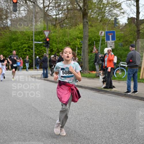12.04.2026 - 45. Internationalen Wilhelmsburger Insellauf J. Mangold http://msf.ph/oto/9511911 12.04.2026 13:04:33 Ziel 4351, 4125, 5248, 5064, 4048, 5423, 5066, 5458, 5728, 5724, 2798, 5088, 5864, 3964, 2891, 5864, 3964, 2891, 4314, 5096, 5808, 5477, 3068, 5144, 5002, 5427, 4610, 4610, 5128, 5098, 5235, 5234, 5504, 2139, 3001, 2443, 5862, 5110, 4892, 5752 meine-sportfotos.de
