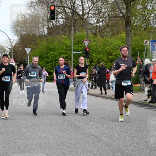 12.04.2026 - 45. Internationalen Wilhelmsburger Insellauf J. Mangold http://msf.ph/oto/9511924 12.04.2026 13:04:37 Ziel 5248, 5064, 4048, 5423, 5066, 5458, 5728, 5724, 2798, 5088, 5864, 3964, 2891, 4314, 5096, 5808, 5477, 3068, 3068, 5144, 5002, 5427, 4610, 5128, 5098, 5235, 5234, 5128, 5098, 5235, 5234, 5504, 2139, 3001, 2443, 5862, 5110, 4892, 5752, 3817 meine-sportfotos.de