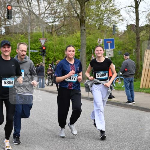 12.04.2026 - 45. Internationalen Wilhelmsburger Insellauf J. Mangold http://msf.ph/oto/9511944 12.04.2026 13:04:39 Ziel 5248, 5064, 4048, 5423, 5066, 5458, 5728, 5724, 2798, 5088, 5864, 3964, 2891, 4314, 5096, 5808, 5477, 3068, 5144, 5144, 5002, 5427, 4610, 5128, 5098, 5235, 5234, 5504, 2139, 3001, 2443, 3001, 2443, 5862, 5110, 4892, 5752, 3817, 5580 meine-sportfotos.de