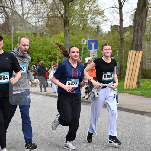 12.04.2026 - 45. Internationalen Wilhelmsburger Insellauf J. Mangold http://msf.ph/oto/9511947 12.04.2026 13:04:39 Ziel 5248, 5064, 4048, 5423, 5066, 5458, 5728, 5724, 2798, 5088, 5864, 3964, 2891, 4314, 5096, 5808, 5477, 3068, 5144, 5144, 5002, 5427, 4610, 5128, 5098, 5235, 5234, 5504, 2139, 3001, 2443, 3001, 2443, 5862, 5110, 4892, 5752, 3817, 5580 meine-sportfotos.de