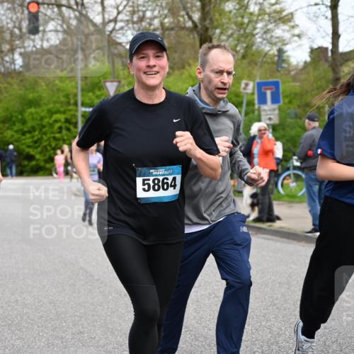 12.04.2026 - 45. Internationalen Wilhelmsburger Insellauf J. Mangold http://msf.ph/oto/9511954 12.04.2026 13:04:39 Ziel 5248, 5064, 4048, 5423, 5066, 5458, 5728, 5724, 2798, 5088, 5864, 3964, 2891, 4314, 5096, 5808, 5477, 3068, 5144, 5144, 5002, 5427, 4610, 5128, 5098, 5235, 5234, 5504, 2139, 3001, 2443, 3001, 2443, 5862, 5110, 4892, 5752, 3817, 5580 meine-sportfotos.de