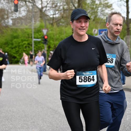 12.04.2026 - 45. Internationalen Wilhelmsburger Insellauf J. Mangold http://msf.ph/oto/9511957 12.04.2026 13:04:40 Ziel 5064, 4048, 5423, 5066, 5458, 5728, 5724, 2798, 5088, 5864, 3964, 2891, 4314, 5096, 5808, 5477, 3068, 5144, 5002, 5427, 4610, 5128, 5098, 5235, 5234, 5504, 2139, 3001, 2443, 5862, 5110, 4892, 5752, 3817, 5580, 2433 meine-sportfotos.de