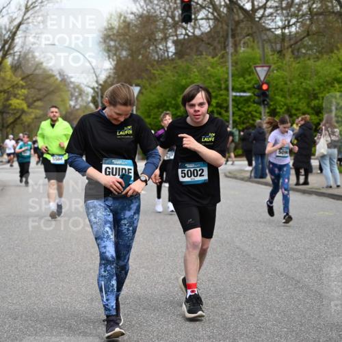 12.04.2026 - 45. Internationalen Wilhelmsburger Insellauf J. Mangold http://msf.ph/oto/9511962 12.04.2026 13:04:40 Ziel 5064, 4048, 5423, 5066, 5458, 5728, 5724, 2798, 5088, 5864, 3964, 2891, 4314, 5096, 5808, 5477, 3068, 5144, 5002, 5427, 4610, 5128, 5098, 5235, 5234, 5504, 2139, 3001, 2443, 5862, 5110, 4892, 5752, 3817, 5580, 2433 meine-sportfotos.de