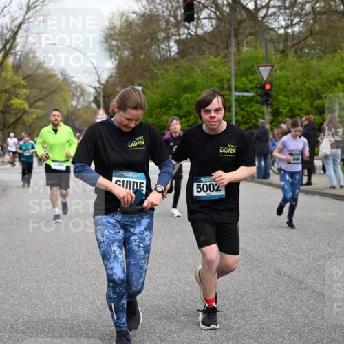12.04.2026 - 45. Internationalen Wilhelmsburger Insellauf J. Mangold http://msf.ph/oto/9511964 12.04.2026 13:04:41 Ziel 5064, 4048, 5423, 5066, 5458, 5728, 5724, 2798, 5088, 5864, 3964, 2891, 4314, 5096, 5808, 5477, 3068, 5144, 5002, 5427, 4610, 5128, 5098, 5235, 5234, 5504, 2139, 3001, 2443, 5862, 5110, 4892, 5862, 5110, 4892, 5752, 3817, 5580, 2433, 5102 meine-sportfotos.de