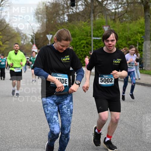 12.04.2026 - 45. Internationalen Wilhelmsburger Insellauf J. Mangold http://msf.ph/oto/9511969 12.04.2026 13:04:41 Ziel 5064, 4048, 5423, 5066, 5458, 5728, 5724, 2798, 5088, 5864, 3964, 2891, 4314, 5096, 5808, 5477, 3068, 5144, 5002, 5427, 4610, 5128, 5098, 5235, 5234, 5504, 2139, 3001, 2443, 5862, 5110, 4892, 5862, 5110, 4892, 5752, 3817, 5580, 2433, 5102 meine-sportfotos.de