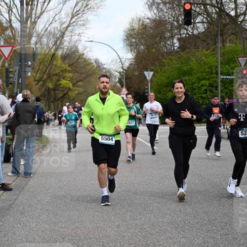 12.04.2026 - 45. Internationalen Wilhelmsburger Insellauf J. Mangold http://msf.ph/oto/9511973 12.04.2026 13:04:43 Ziel 5064, 4048, 5423, 5066, 5458, 5728, 5724, 2798, 5088, 5864, 3964, 2891, 4314, 5096, 5808, 5477, 3068, 5144, 5002, 5427, 5427, 4610, 5128, 5098, 5235, 5234, 5504, 2139, 3001, 2443, 5862, 5110, 4892, 5752, 3817, 5580, 2433, 5102, 5295 meine-sportfotos.de