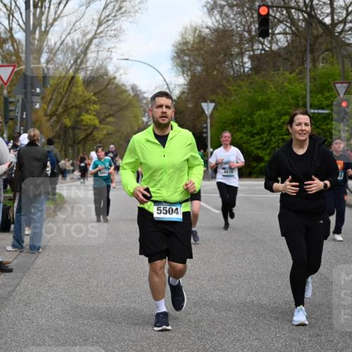 12.04.2026 - 45. Internationalen Wilhelmsburger Insellauf J. Mangold http://msf.ph/oto/9511980 12.04.2026 13:04:44 Ziel 4048, 5423, 5066, 5458, 5728, 5724, 2798, 5088, 5864, 3964, 2891, 4314, 5096, 5808, 5477, 3068, 5144, 5002, 5427, 4610, 5128, 5098, 5235, 5234, 5504, 2139, 3001, 2443, 5862, 5110, 4892, 5752, 5752, 3817, 5580, 2433, 5102, 5295, 3025, 3030 meine-sportfotos.de