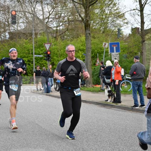 12.04.2026 - 45. Internationalen Wilhelmsburger Insellauf J. Mangold http://msf.ph/oto/9512018 12.04.2026 13:04:53 Ziel 5088, 5864, 3964, 2891, 4314, 5096, 5808, 5477, 3068, 5144, 5002, 5427, 4610, 5128, 5098, 5235, 5234, 5504, 2139, 3001, 2443, 5862, 5110, 4892, 5862, 5110, 4892, 5752, 3817, 5580, 2433, 5102, 5102, 5295, 3025, 3030, 5476, 4105, 3934, 5597, 5249, 5263, 5414 meine-sportfotos.de