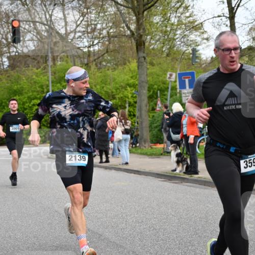 12.04.2026 - 45. Internationalen Wilhelmsburger Insellauf J. Mangold http://msf.ph/oto/9512028 12.04.2026 13:04:53 Ziel 5088, 5864, 3964, 2891, 4314, 5096, 5808, 5477, 3068, 5144, 5002, 5427, 4610, 5128, 5098, 5235, 5234, 5504, 2139, 3001, 2443, 5862, 5110, 4892, 5862, 5110, 4892, 5752, 3817, 5580, 2433, 5102, 5102, 5295, 3025, 3030, 5476, 4105, 3934, 5597, 5249, 5263, 5414 meine-sportfotos.de