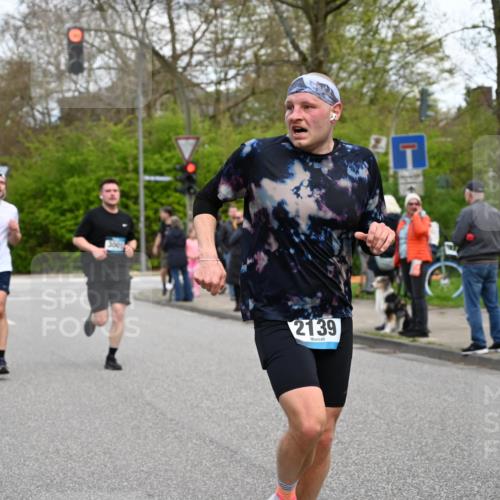 12.04.2026 - 45. Internationalen Wilhelmsburger Insellauf J. Mangold http://msf.ph/oto/9512032 12.04.2026 13:04:54 Ziel 5864, 3964, 2891, 4314, 5096, 5808, 5477, 3068, 5144, 5002, 5427, 4610, 5128, 5098, 5235, 5234, 5504, 2139, 3001, 2443, 5862, 5110, 4892, 5752, 3817, 5580, 2433, 5102, 5295, 5295, 3025, 3030, 5476, 4105, 3934, 5597, 5249, 5263, 5414 meine-sportfotos.de