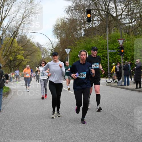 12.04.2026 - 45. Internationalen Wilhelmsburger Insellauf J. Mangold http://msf.ph/oto/9512117 12.04.2026 13:05:08 Ziel 5427, 4610, 5128, 5098, 5235, 5234, 5504, 2139, 3001, 2443, 5862, 5110, 4892, 5752, 3817, 5580, 2433, 5102, 5295, 3025, 3030, 3025, 3030, 5476, 4105, 3934, 5597, 5249, 5263, 5414, 4126, 4126, 3782, 3164, 4452, 4775, 5486, 4619, 3316, 4219, 5848 meine-sportfotos.de
