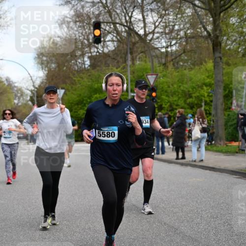 12.04.2026 - 45. Internationalen Wilhelmsburger Insellauf J. Mangold http://msf.ph/oto/9512124 12.04.2026 13:05:09 Ziel 4610, 5128, 5098, 5235, 5234, 5504, 2139, 3001, 2443, 5862, 5110, 4892, 5752, 3817, 5580, 2433, 5102, 5295, 3025, 3030, 5476, 4105, 3934, 5597, 5249, 5263, 5414, 4126, 3782, 3164, 3782, 3164, 4452, 4775, 5486, 4619, 3316, 4219, 5848 meine-sportfotos.de