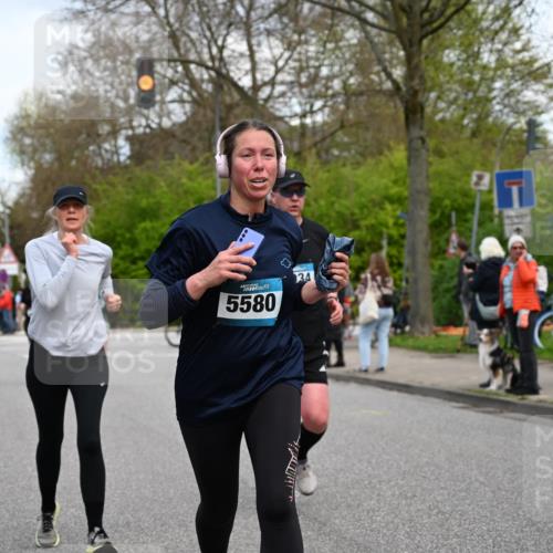 12.04.2026 - 45. Internationalen Wilhelmsburger Insellauf J. Mangold http://msf.ph/oto/9512129 12.04.2026 13:05:09 Ziel 4610, 5128, 5098, 5235, 5234, 5504, 2139, 3001, 2443, 5862, 5110, 4892, 5752, 3817, 5580, 2433, 5102, 5295, 3025, 3030, 5476, 4105, 3934, 5597, 5249, 5263, 5414, 4126, 3782, 3164, 3782, 3164, 4452, 4775, 5486, 4619, 3316, 4219, 5848 meine-sportfotos.de