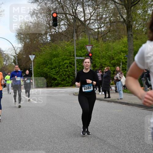 12.04.2026 - 45. Internationalen Wilhelmsburger Insellauf J. Mangold http://msf.ph/oto/9512153 12.04.2026 13:05:14 Ziel 5128, 5098, 5235, 5234, 5504, 2139, 3001, 2443, 5862, 5110, 4892, 5752, 3817, 5580, 2433, 5102, 5295, 3025, 3030, 5476, 4105, 3934, 5597, 5249, 5263, 5414, 4126, 3782, 3164, 4452, 4775, 5486, 4619, 5486, 4619, 3316, 4219, 5848 meine-sportfotos.de