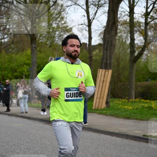 12.04.2026 - 45. Internationalen Wilhelmsburger Insellauf J. Mangold http://msf.ph/oto/9512235 12.04.2026 13:05:26 Ziel 3817, 5580, 2433, 5102, 5295, 3025, 3030, 5476, 4105, 3934, 5597, 5249, 5263, 5414, 4126, 3782, 3164, 4452, 4775, 5486, 4619, 5486, 4619, 3316, 4219, 5848, 2922, 3032, 4391, 5323, 4432, 4236 meine-sportfotos.de