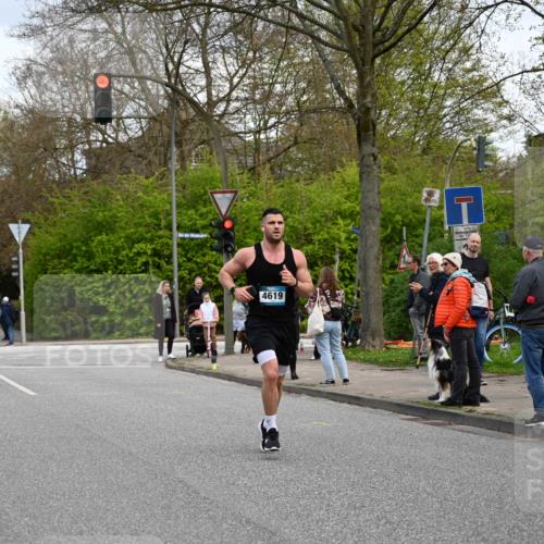 12.04.2026 - 45. Internationalen Wilhelmsburger Insellauf J. Mangold http://msf.ph/oto/9512273 12.04.2026 13:05:33 Ziel 3025, 3030, 5476, 4105, 3934, 5597, 5249, 5263, 5414, 4126, 3782, 3164, 4452, 4775, 5486, 4619, 3316, 4219, 5848, 2922, 3032, 4391, 5323, 4432, 4236, 5677, 4507, 4638, 4010, 4011, 5719, 4092, 4819, 5588, 2335 meine-sportfotos.de