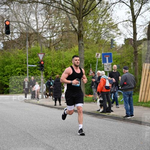 12.04.2026 - 45. Internationalen Wilhelmsburger Insellauf J. Mangold http://msf.ph/oto/9512279 12.04.2026 13:05:34 Ziel 5476, 4105, 3934, 5597, 5249, 5263, 5414, 4126, 3782, 3164, 4452, 4775, 5486, 4619, 3316, 4219, 5848, 2922, 3032, 4391, 4391, 5323, 4432, 4236, 5677, 4507, 4638, 4010, 4011, 5719, 4092, 4819, 5588, 2335, 4897, 2584, 3591 meine-sportfotos.de