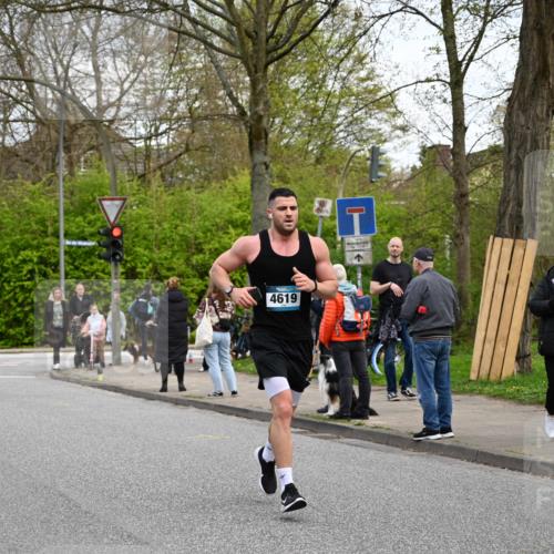 12.04.2026 - 45. Internationalen Wilhelmsburger Insellauf J. Mangold http://msf.ph/oto/9512282 12.04.2026 13:05:34 Ziel 5476, 4105, 3934, 5597, 5249, 5263, 5414, 4126, 3782, 3164, 4452, 4775, 5486, 4619, 3316, 4219, 5848, 2922, 3032, 4391, 4391, 5323, 4432, 4236, 5677, 4507, 4638, 4010, 4011, 5719, 4092, 4819, 5588, 2335, 4897, 2584, 3591 meine-sportfotos.de