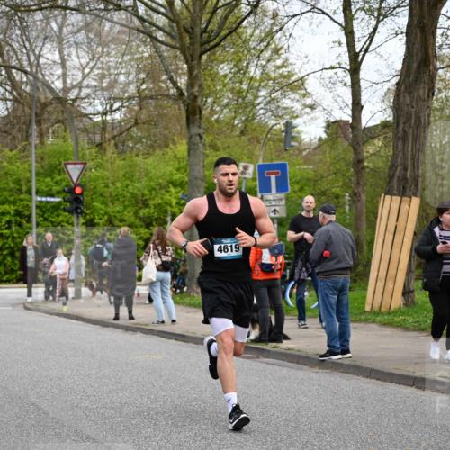 12.04.2026 - 45. Internationalen Wilhelmsburger Insellauf J. Mangold http://msf.ph/oto/9512283 12.04.2026 13:05:34 Ziel 5476, 4105, 3934, 5597, 5249, 5263, 5414, 4126, 3782, 3164, 4452, 4775, 5486, 4619, 3316, 4219, 5848, 2922, 3032, 4391, 4391, 5323, 4432, 4236, 5677, 4507, 4638, 4010, 4011, 5719, 4092, 4819, 5588, 2335, 4897, 2584, 3591 meine-sportfotos.de