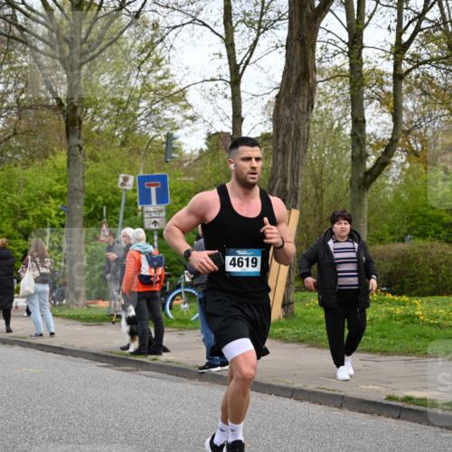 12.04.2026 - 45. Internationalen Wilhelmsburger Insellauf J. Mangold http://msf.ph/oto/9512290 12.04.2026 13:05:35 Ziel 5476, 4105, 3934, 5597, 5249, 5263, 5414, 4126, 3782, 3164, 4452, 4775, 5486, 4619, 3316, 4219, 5848, 2922, 3032, 4391, 5323, 4432, 5323, 4432, 4236, 5677, 4507, 4638, 4010, 4011, 5719, 4092, 4819, 5588, 2335, 4897, 2584, 3591, 5859 meine-sportfotos.de