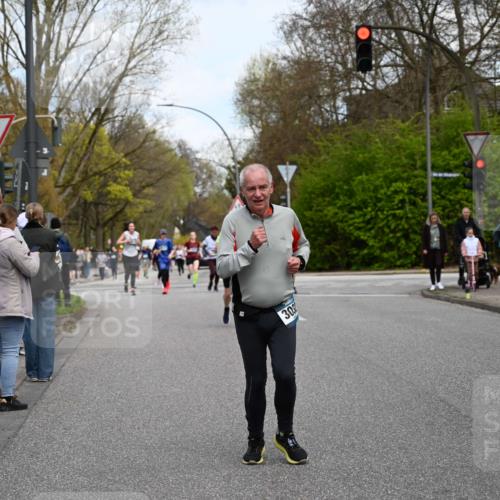 12.04.2026 - 45. Internationalen Wilhelmsburger Insellauf J. Mangold http://msf.ph/oto/9512293 12.04.2026 13:05:36 Ziel 3934, 5597, 5249, 5263, 5414, 4126, 3782, 3164, 4452, 4775, 5486, 4619, 3316, 4219, 5848, 2922, 3032, 4391, 5323, 4432, 4236, 5677, 4507, 4638, 4010, 4011, 5719, 4092, 4819, 5588, 2335, 4897, 2584, 3591, 5859 meine-sportfotos.de