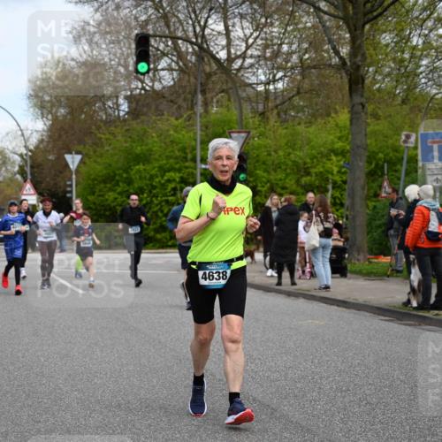 12.04.2026 - 45. Internationalen Wilhelmsburger Insellauf J. Mangold http://msf.ph/oto/9512307 12.04.2026 13:05:41 Ziel 5263, 5414, 4126, 3782, 3164, 4452, 4775, 5486, 4619, 3316, 4219, 5848, 2922, 2922, 3032, 4391, 5323, 4432, 4236, 5677, 4507, 4638, 4010, 4011, 5719, 4092, 4819, 5588, 2335, 4897, 2584, 3591, 5859, 4657, 4006, 5218, 4133, 3264 meine-sportfotos.de