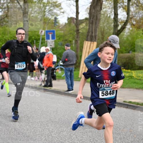 12.04.2026 - 45. Internationalen Wilhelmsburger Insellauf J. Mangold http://msf.ph/oto/9512343 12.04.2026 13:05:46 Ziel 3782, 3164, 4452, 4775, 5486, 4619, 3316, 4219, 5848, 2922, 3032, 4391, 4391, 5323, 4432, 4236, 5677, 4507, 4638, 4010, 4011, 5719, 4092, 4819, 5588, 2335, 4897, 2584, 3591, 4897, 2584, 3591, 5859, 4657, 4006, 5218, 4133, 3264, 4091, 3278, 3877, 3943, 3804, 3270, 2008 meine-sportfotos.de