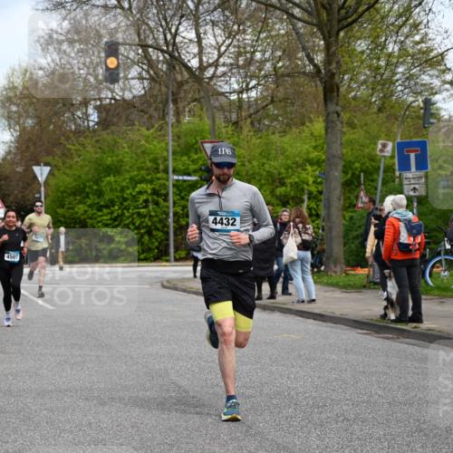 12.04.2026 - 45. Internationalen Wilhelmsburger Insellauf J. Mangold http://msf.ph/oto/9512367 12.04.2026 13:05:53 Ziel 3316, 4219, 5848, 2922, 3032, 4391, 5323, 4432, 4236, 5677, 4507, 4638, 4010, 4011, 5719, 4092, 4819, 5588, 2335, 4897, 2584, 3591, 5859, 4657, 4006, 5218, 4133, 3264, 3264, 4091, 3278, 3877, 3943, 3804, 3270, 2008, 3611, 5210, 4234, 4705 meine-sportfotos.de