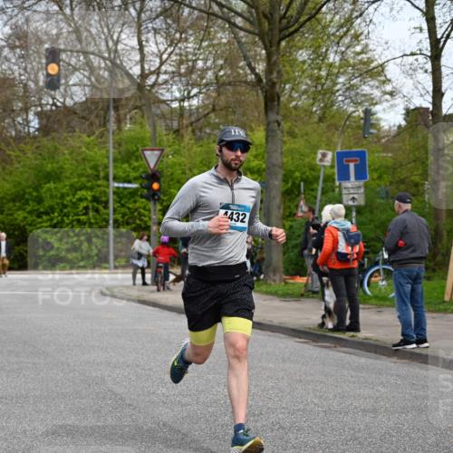 12.04.2026 - 45. Internationalen Wilhelmsburger Insellauf J. Mangold http://msf.ph/oto/9512371 12.04.2026 13:05:53 Ziel 3316, 4219, 5848, 2922, 3032, 4391, 5323, 4432, 4236, 5677, 4507, 4638, 4010, 4011, 5719, 4092, 4819, 5588, 2335, 4897, 2584, 3591, 5859, 4657, 4006, 5218, 4133, 3264, 3264, 4091, 3278, 3877, 3943, 3804, 3270, 2008, 3611, 5210, 4234, 4705 meine-sportfotos.de