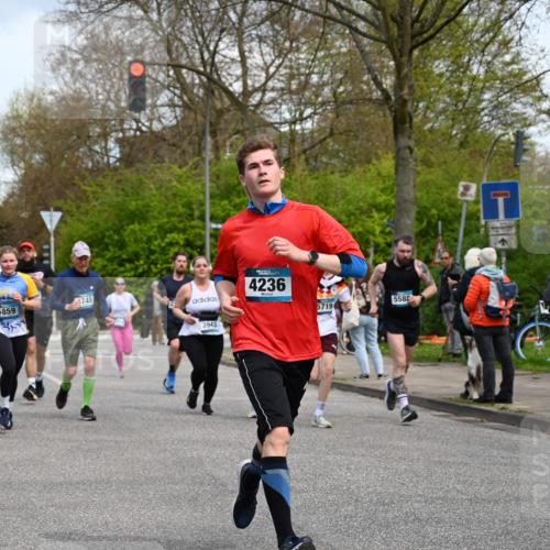 12.04.2026 - 45. Internationalen Wilhelmsburger Insellauf J. Mangold http://msf.ph/oto/9512410 12.04.2026 13:06:01 Ziel 2922, 3032, 4391, 5323, 4432, 4236, 5677, 4507, 4638, 4010, 4011, 5719, 4092, 4819, 5588, 2335, 4897, 2584, 3591, 5859, 4657, 4006, 5218, 4133, 3264, 4091, 3278, 3877, 3943, 3804, 3270, 2008, 3611, 5210, 5210, 4234, 4705, 4745, 3869, 3866, 2536, 4510, 4078, 4641, 4821, 4408, 3862, 4248, 4044, 5354 meine-sportfotos.de