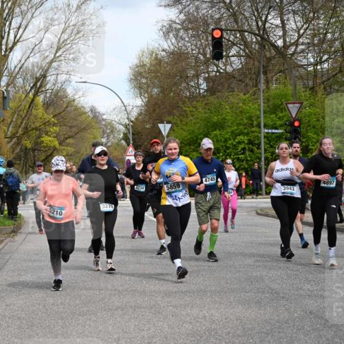 12.04.2026 - 45. Internationalen Wilhelmsburger Insellauf J. Mangold http://msf.ph/oto/9512416 12.04.2026 13:06:02 Ziel 2922, 3032, 4391, 5323, 4432, 4236, 5677, 4507, 4638, 4010, 4011, 5719, 4092, 4819, 5588, 2335, 4897, 2584, 3591, 5859, 4657, 4006, 4657, 4006, 5218, 4133, 3264, 4091, 3278, 3877, 3943, 3804, 3270, 2008, 3611, 5210, 4234, 4705, 4745, 3869, 3866, 2536, 4510, 4078, 4641, 4821, 4408, 3862, 4248, 4044, 5354, 5587 meine-sportfotos.de