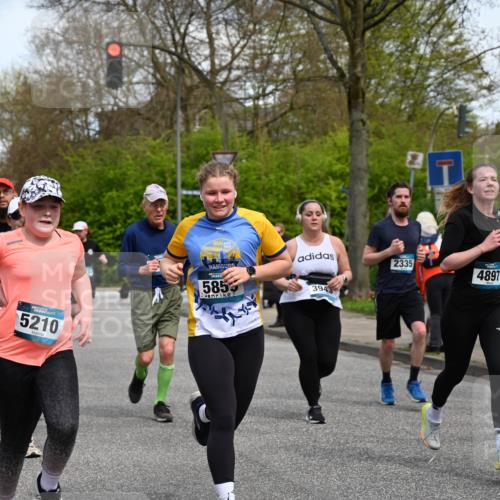 12.04.2026 - 45. Internationalen Wilhelmsburger Insellauf J. Mangold http://msf.ph/oto/9512434 12.04.2026 13:06:03 Ziel 2922, 3032, 4391, 5323, 4432, 4236, 5677, 4507, 4638, 4010, 4011, 5719, 4092, 4819, 5588, 2335, 4897, 2584, 3591, 5859, 4657, 4006, 5218, 4133, 3264, 4091, 3278, 3877, 3943, 3804, 3270, 2008, 3611, 5210, 4234, 4705, 4745, 3869, 3866, 2536, 4510, 4078, 4641, 4821, 4408, 3862, 4248, 4044, 5354, 5587, 4122 meine-sportfotos.de