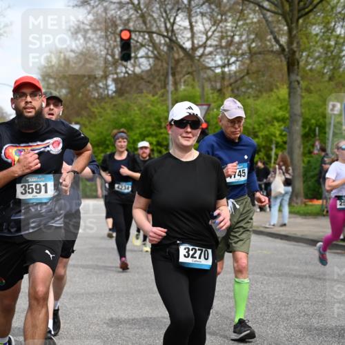 12.04.2026 - 45. Internationalen Wilhelmsburger Insellauf J. Mangold http://msf.ph/oto/9512445 12.04.2026 13:06:05 Ziel 2922, 3032, 4391, 5323, 4432, 4236, 5677, 4507, 4638, 4010, 4011, 5719, 4092, 4819, 5588, 2335, 4897, 2584, 3591, 5859, 4657, 4006, 5218, 4133, 3264, 3264, 4091, 3278, 3877, 3943, 3804, 3270, 2008, 3611, 5210, 4234, 4705, 4234, 4705, 4745, 3869, 3866, 2536, 4510, 4078, 4641, 4821, 4408, 3862, 4248, 4044, 5354, 5587, 4122, 5665, 4280, 5132, 5203, 4496 meine-sportfotos.de
