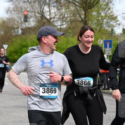 12.04.2026 - 45. Internationalen Wilhelmsburger Insellauf J. Mangold http://msf.ph/oto/9512492 12.04.2026 13:06:11 Ziel 4391, 5323, 4432, 4236, 5677, 4507, 4638, 4010, 4011, 5719, 4092, 4819, 5588, 2335, 4897, 2584, 3591, 5859, 4657, 4006, 5218, 4133, 3264, 4091, 3278, 3877, 3943, 3804, 3270, 2008, 3611, 3611, 5210, 4234, 4705, 4745, 3869, 3866, 2536, 4510, 4078, 4641, 4821, 4408, 3862, 4248, 4044, 5354, 5587, 4122, 5665, 4280, 5132, 5203, 4496, 2804, 4479, 4114, 4173 meine-sportfotos.de