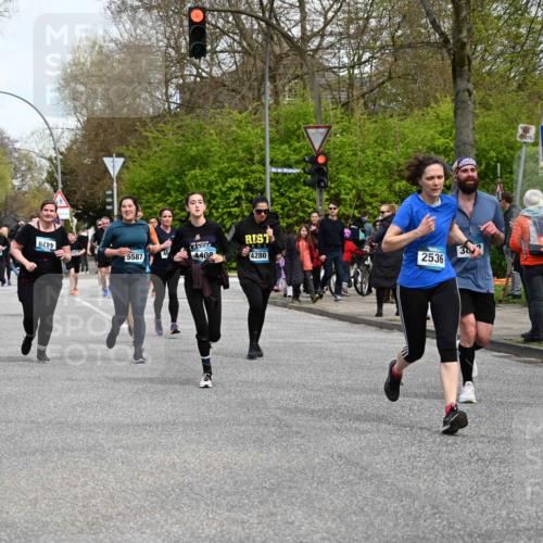 12.04.2026 - 45. Internationalen Wilhelmsburger Insellauf J. Mangold http://msf.ph/oto/9512513 12.04.2026 13:06:19 Ziel 4507, 4638, 4010, 4011, 5719, 4092, 4819, 5588, 2335, 4897, 2584, 3591, 5859, 4657, 4006, 5218, 4133, 3264, 4091, 3278, 3877, 3943, 3804, 3270, 2008, 3611, 5210, 4234, 4705, 4745, 3869, 3866, 2536, 4510, 4078, 4641, 4821, 4510, 4078, 4641, 4821, 4408, 3862, 4248, 4044, 5354, 5587, 4122, 5665, 4280, 5132, 5203, 4496, 2804, 4479, 4114, 4173, 4729, 4273, 3292 meine-sportfotos.de