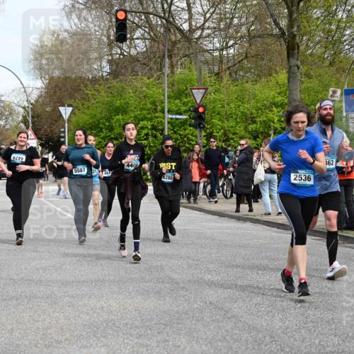 12.04.2026 - 45. Internationalen Wilhelmsburger Insellauf J. Mangold http://msf.ph/oto/9512516 12.04.2026 13:06:19 Ziel 4507, 4638, 4010, 4011, 5719, 4092, 4819, 5588, 2335, 4897, 2584, 3591, 5859, 4657, 4006, 5218, 4133, 3264, 4091, 3278, 3877, 3943, 3804, 3270, 2008, 3611, 5210, 4234, 4705, 4745, 3869, 3866, 2536, 4510, 4078, 4641, 4821, 4510, 4078, 4641, 4821, 4408, 3862, 4248, 4044, 5354, 5587, 4122, 5665, 4280, 5132, 5203, 4496, 2804, 4479, 4114, 4173, 4729, 4273, 3292 meine-sportfotos.de