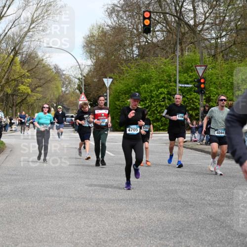 12.04.2026 - 45. Internationalen Wilhelmsburger Insellauf J. Mangold http://msf.ph/oto/9512557 12.04.2026 13:06:25 Ziel 4657, 4006, 5218, 4133, 3264, 4091, 3278, 3877, 3943, 3804, 3270, 2008, 3611, 5210, 4234, 4705, 4745, 3869, 3866, 2536, 4510, 4078, 4641, 4821, 4408, 3862, 4248, 4044, 5354, 5587, 4122, 5665, 4280, 5132, 5203, 4496, 2804, 4479, 4114, 4173, 4729, 4273, 3292, 5510, 4885, 4514 meine-sportfotos.de