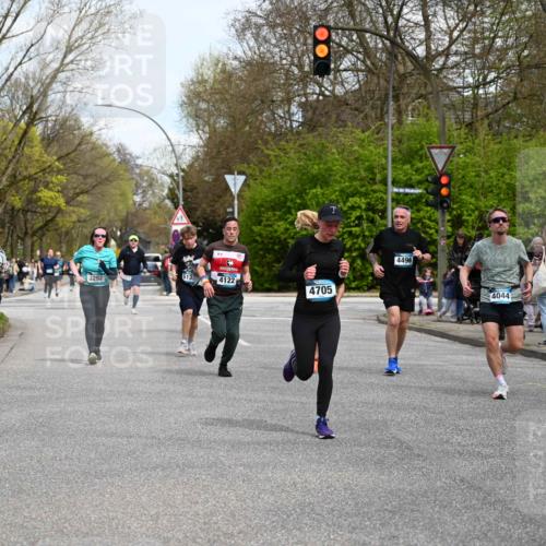 12.04.2026 - 45. Internationalen Wilhelmsburger Insellauf J. Mangold http://msf.ph/oto/9512560 12.04.2026 13:06:25 Ziel 4657, 4006, 5218, 4133, 3264, 4091, 3278, 3877, 3943, 3804, 3270, 2008, 3611, 5210, 4234, 4705, 4745, 3869, 3866, 2536, 4510, 4078, 4641, 4821, 4408, 3862, 4248, 4044, 5354, 5587, 4122, 5665, 4280, 5132, 5203, 4496, 2804, 4479, 4114, 4173, 4729, 4273, 3292, 5510, 4885, 4514 meine-sportfotos.de