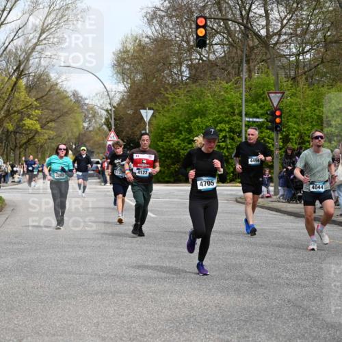 12.04.2026 - 45. Internationalen Wilhelmsburger Insellauf J. Mangold http://msf.ph/oto/9512561 12.04.2026 13:06:26 Ziel 4657, 4006, 5218, 4133, 3264, 4091, 3278, 3877, 3943, 3804, 3270, 2008, 3611, 5210, 4234, 4705, 4745, 3869, 3866, 2536, 4510, 4078, 4641, 4821, 4408, 3862, 4248, 4044, 5354, 5587, 5587, 4122, 5665, 4280, 5132, 5203, 4496, 2804, 4479, 4114, 4173, 4729, 4273, 4729, 4273, 3292, 5510, 4885, 4514 meine-sportfotos.de