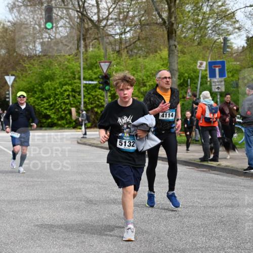 12.04.2026 - 45. Internationalen Wilhelmsburger Insellauf J. Mangold http://msf.ph/oto/9512598 12.04.2026 13:06:31 Ziel 4091, 3278, 3877, 3943, 3804, 3270, 2008, 3611, 5210, 4234, 4705, 4745, 3869, 3866, 2536, 4510, 4078, 4641, 4821, 4408, 3862, 4248, 4044, 5354, 5587, 4122, 5665, 4280, 5132, 5203, 4496, 2804, 4479, 4114, 4173, 4729, 4273, 3292, 5510, 4885, 4514, 4138, 4764, 4665, 5713, 5194 meine-sportfotos.de