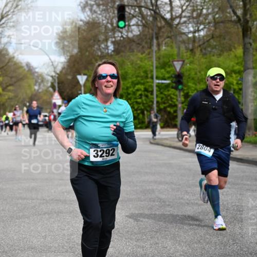 12.04.2026 - 45. Internationalen Wilhelmsburger Insellauf J. Mangold http://msf.ph/oto/9512618 12.04.2026 13:06:33 Ziel 3943, 3804, 3270, 2008, 3611, 5210, 4234, 4705, 4745, 3869, 3866, 2536, 4510, 4078, 4641, 4821, 4408, 3862, 4248, 4044, 5354, 5587, 4122, 5665, 4280, 5132, 5203, 4496, 2804, 4479, 4114, 4114, 4173, 4729, 4273, 3292, 5510, 4885, 4885, 4514, 4138, 4764, 4665, 5713, 5194 meine-sportfotos.de
