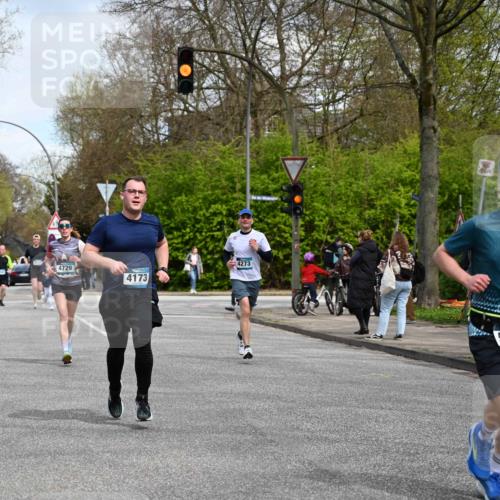 12.04.2026 - 45. Internationalen Wilhelmsburger Insellauf J. Mangold http://msf.ph/oto/9512626 12.04.2026 13:06:38 Ziel 5210, 4234, 4705, 4745, 3869, 3866, 2536, 4510, 4078, 4641, 4821, 4408, 3862, 4248, 4044, 5354, 5587, 4122, 5665, 4280, 5132, 5203, 4496, 2804, 4479, 4114, 4173, 4729, 4273, 4729, 4273, 3292, 5510, 4885, 4514, 4138, 4764, 4665, 5713, 5194, 5069, 5076, 4723, 4724, 2943, 4722, 5202, 4094, 3672, 5497, 5499 meine-sportfotos.de