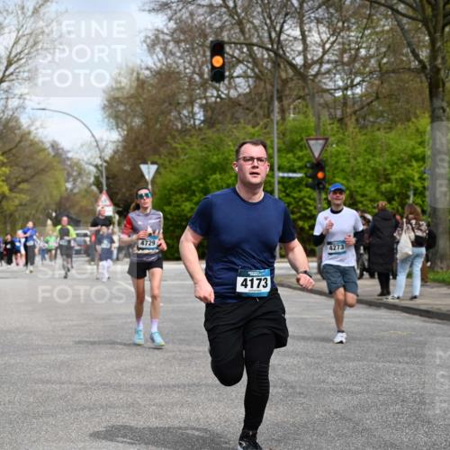 12.04.2026 - 45. Internationalen Wilhelmsburger Insellauf J. Mangold http://msf.ph/oto/9512632 12.04.2026 13:06:39 Ziel 4234, 4705, 4745, 3869, 3866, 2536, 4510, 4078, 4641, 4821, 4408, 3862, 4248, 4044, 5354, 5587, 4122, 5665, 4280, 5132, 5203, 4496, 2804, 4479, 4114, 4173, 4729, 4273, 3292, 5510, 4885, 4514, 4138, 4764, 4665, 5713, 5194, 5069, 5076, 4723, 4724, 2943, 4722, 5202, 4094, 3672, 5497, 5499, 5461 meine-sportfotos.de