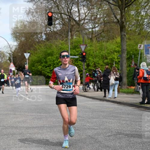 12.04.2026 - 45. Internationalen Wilhelmsburger Insellauf J. Mangold http://msf.ph/oto/9512649 12.04.2026 13:06:41 Ziel 4234, 4705, 4745, 3869, 3866, 2536, 4510, 4078, 4641, 4821, 4408, 3862, 4248, 4044, 5354, 5587, 4122, 5665, 4280, 5132, 5203, 4496, 2804, 4479, 4114, 4173, 4729, 4273, 3292, 5510, 4885, 4514, 4138, 4764, 4764, 4665, 5713, 5194, 5069, 5076, 4723, 4724, 2943, 4722, 5202, 4094, 3672, 5497, 5499, 5461 meine-sportfotos.de