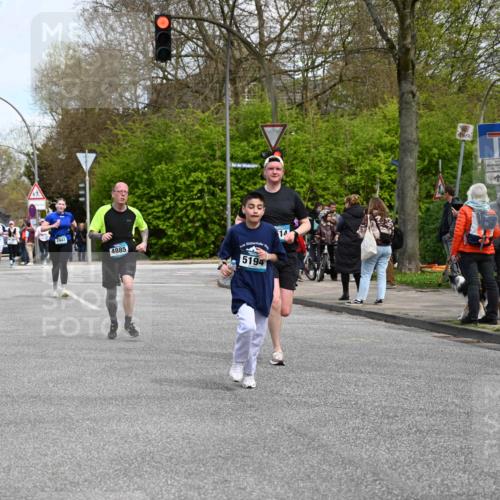 12.04.2026 - 45. Internationalen Wilhelmsburger Insellauf J. Mangold http://msf.ph/oto/9512668 12.04.2026 13:06:46 Ziel 4044, 5354, 5587, 4122, 5665, 4280, 5132, 5203, 4496, 2804, 4479, 4114, 4173, 4729, 4273, 3292, 5510, 4885, 4514, 4138, 4764, 4665, 5713, 5194, 5069, 5076, 4723, 4724, 5069, 5076, 4723, 4724, 2943, 4722, 5202, 4094, 3672, 5497, 5499, 5461, 3242, 5078, 2925 meine-sportfotos.de