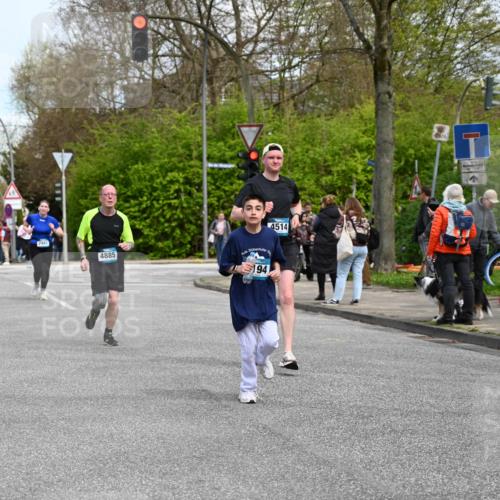 12.04.2026 - 45. Internationalen Wilhelmsburger Insellauf J. Mangold http://msf.ph/oto/9512671 12.04.2026 13:06:46 Ziel 4044, 5354, 5587, 4122, 5665, 4280, 5132, 5203, 4496, 2804, 4479, 4114, 4173, 4729, 4273, 3292, 5510, 4885, 4514, 4138, 4764, 4665, 5713, 5194, 5069, 5076, 4723, 4724, 5069, 5076, 4723, 4724, 2943, 4722, 5202, 4094, 3672, 5497, 5499, 5461, 3242, 5078, 2925 meine-sportfotos.de
