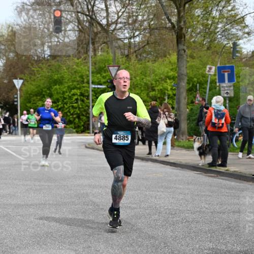 12.04.2026 - 45. Internationalen Wilhelmsburger Insellauf J. Mangold http://msf.ph/oto/9512691 12.04.2026 13:06:48 Ziel 5587, 4122, 5665, 4280, 5132, 5203, 4496, 2804, 4479, 4114, 4173, 4729, 4273, 3292, 5510, 4885, 4514, 4138, 4764, 4665, 5713, 5194, 5069, 5076, 4723, 4724, 2943, 4722, 5202, 4094, 3672, 5497, 5499, 5461, 3242, 5078, 2925, 5226, 2745, 5028 meine-sportfotos.de